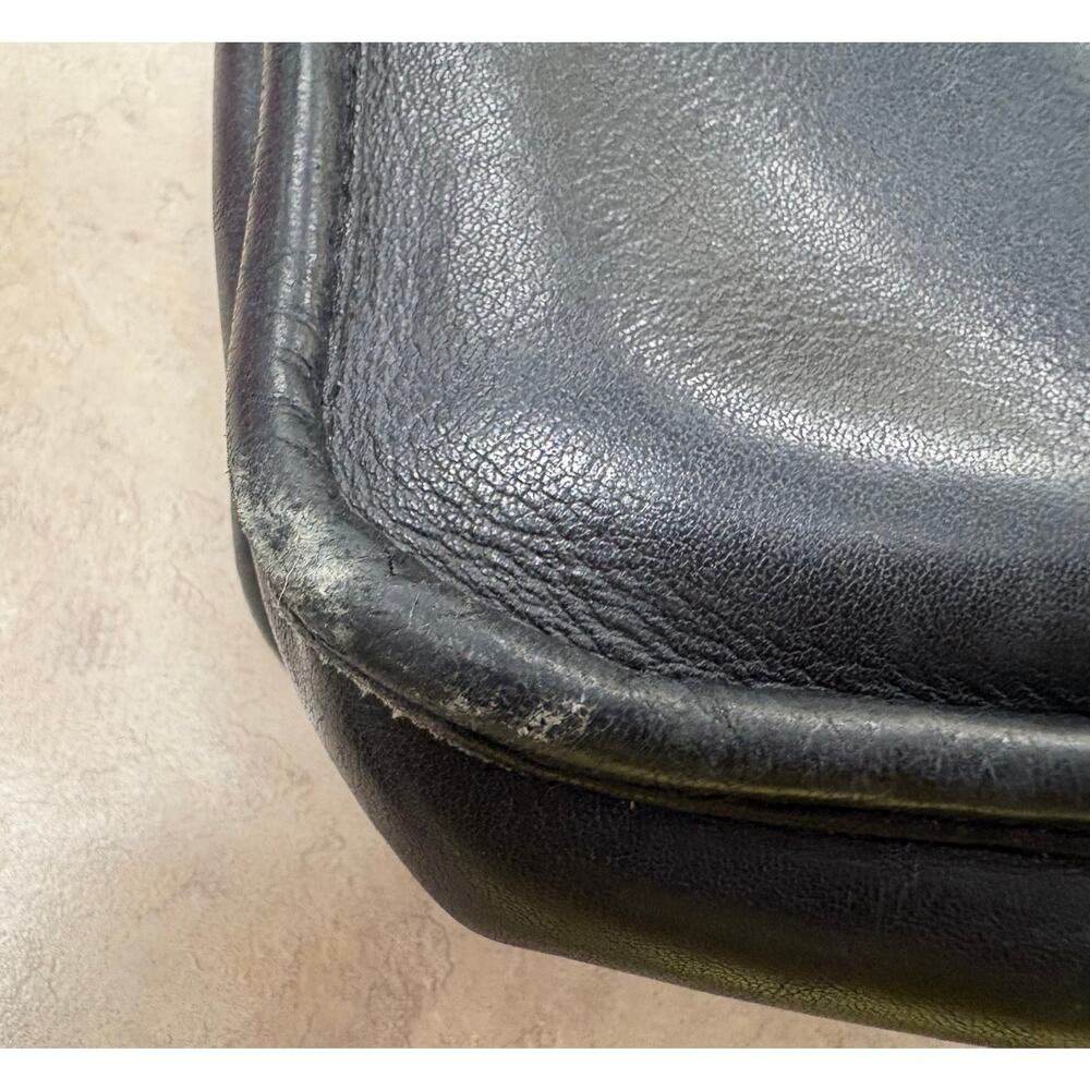 Vintage 80s Coach Black Leather Turnlock Crossbody - Picture 7 of 8